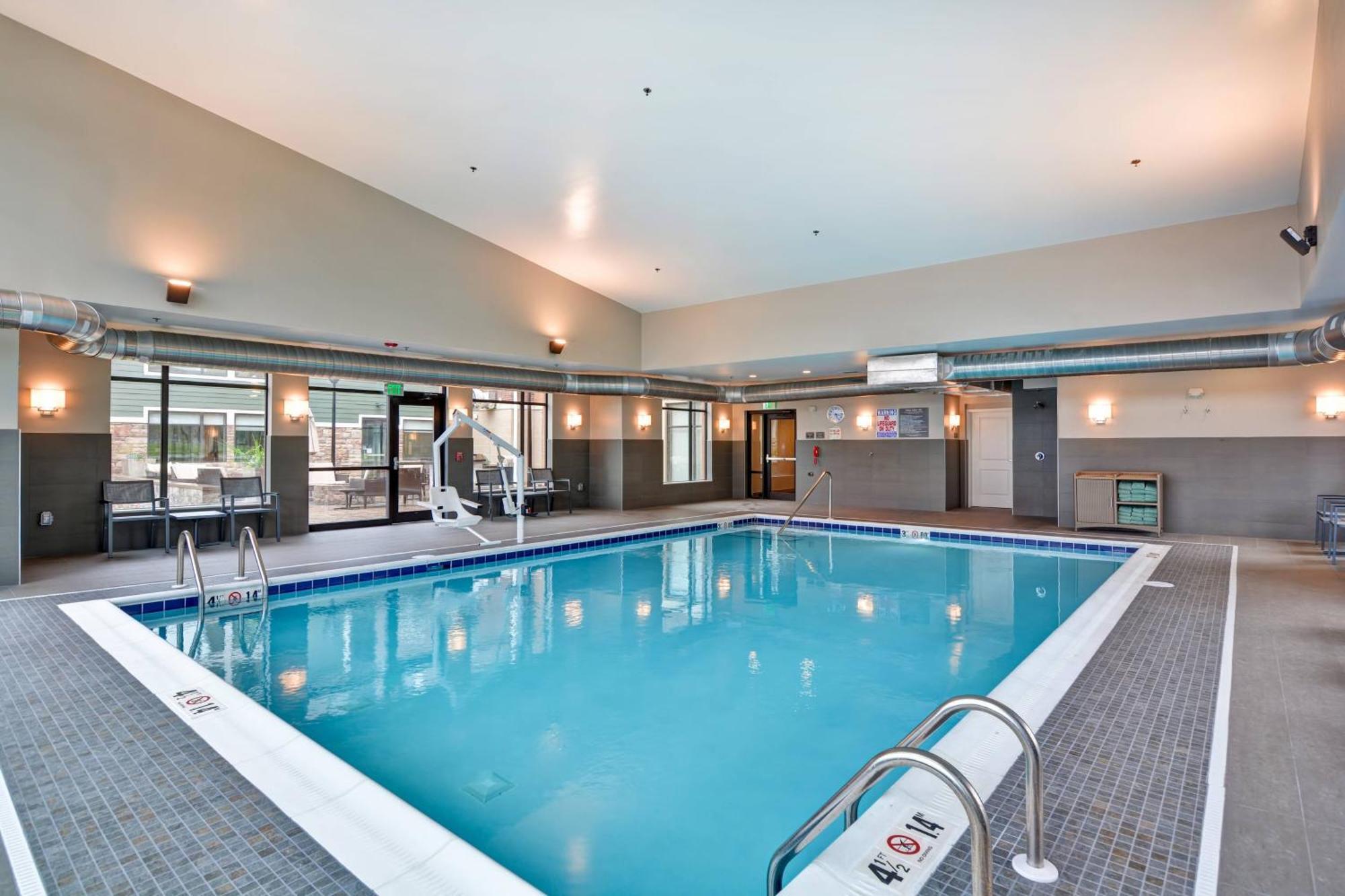 Residence Inn By Marriott Cleveland Airport/Міддлберґ-Гайтс Екстер'єр фото