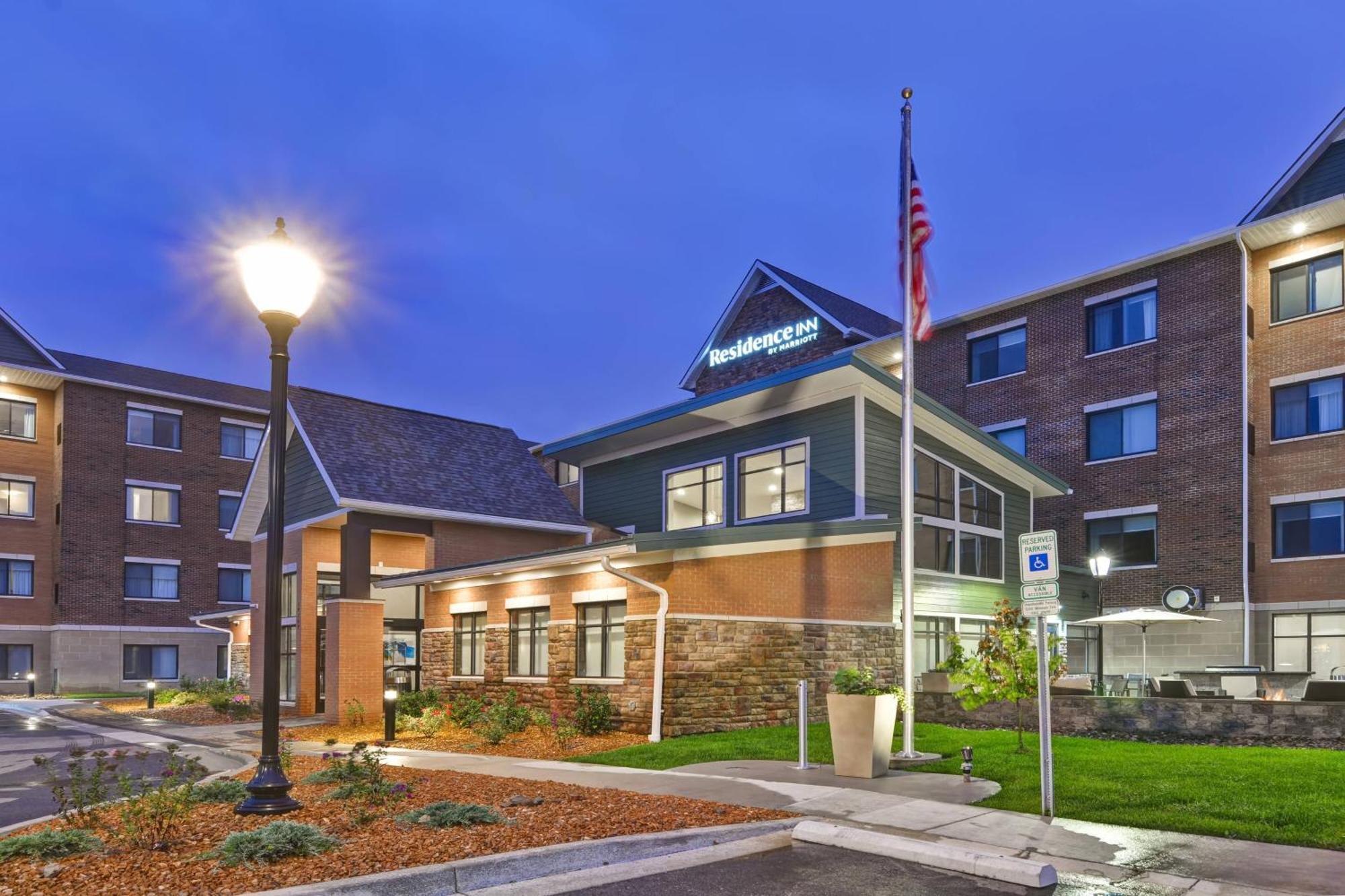 Residence Inn By Marriott Cleveland Airport/Міддлберґ-Гайтс Екстер'єр фото